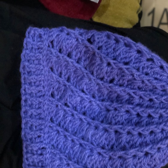 Spiral seashell beanie - Picture 3 of 3